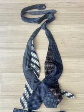 American Vintage Navy and Blue Mixed-Pattern Neck Tie Top